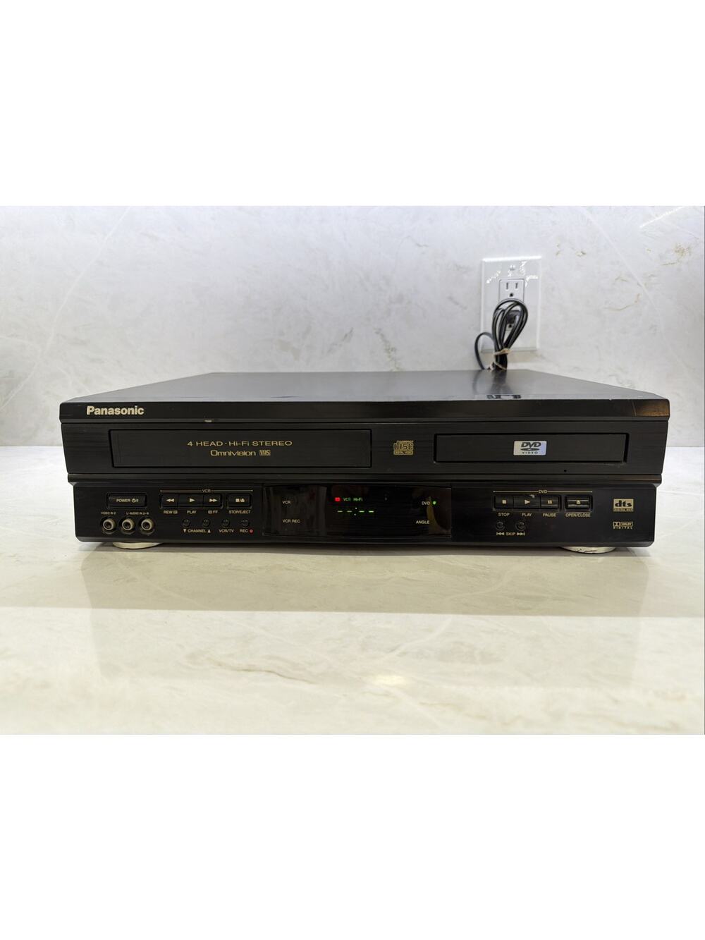 Panasonic PV-D4741 Omnivision 4-Head HiFi DVD VHS Player Combo Recorder WORKING